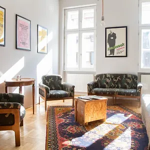Stylishly Redecorated In Great Location Apartament Budapeszt