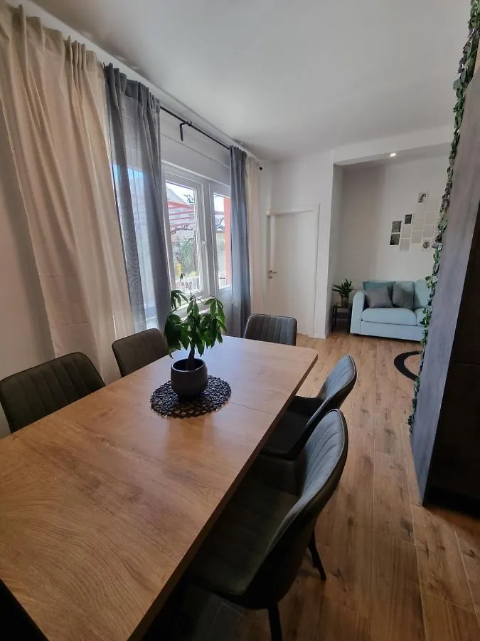 Apartament Gemini Suites Kaštela